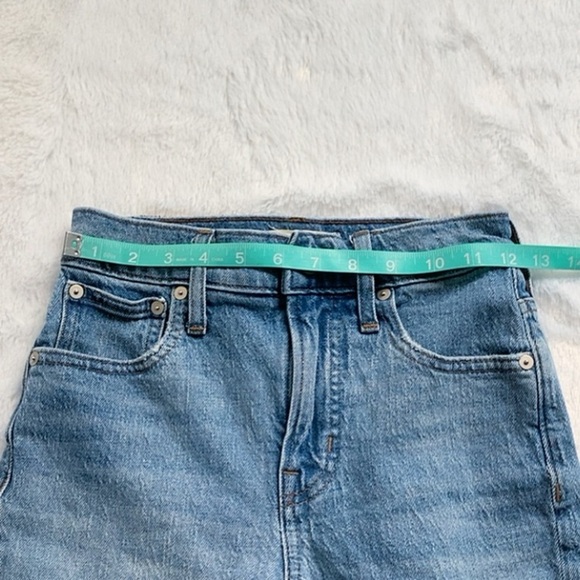 Like New Madewell The Perfect Vintage Crop Jean, size 23P - Picture 3 of 8